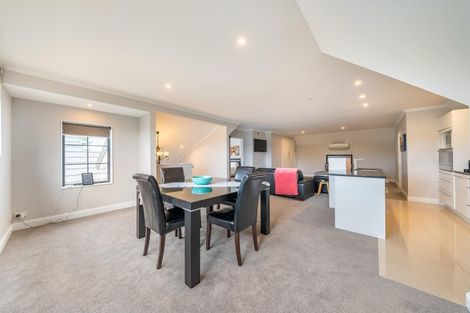 Photo of property in 29 Padnell Crescent, Paparangi, Wellington, 6037