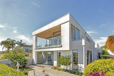 Photo of property in 38 Takutai Avenue, Bucklands Beach, Auckland, 2012