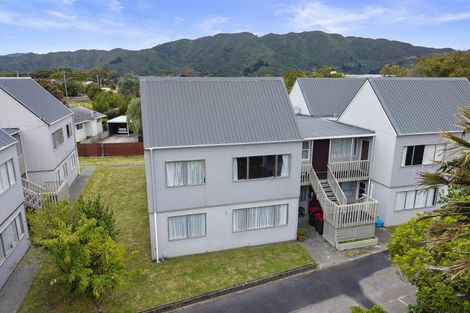 Photo of property in 71e Randwick Crescent, Moera, Lower Hutt, 5010