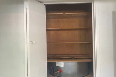 Photo of property in 15 Hattaway Avenue, Bucklands Beach, Auckland, 2012