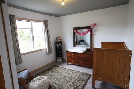 Photo of property in 13 York Crescent, Westown, New Plymouth, 4310