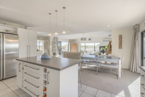 Photo of property in 20 Tui Road, Raumati Beach, Paraparaumu, 5032