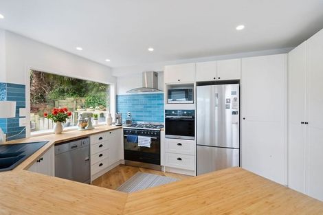 Photo of property in 86 Pemberton Avenue, Bayview, Auckland, 0629