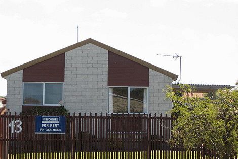 Photo of property in 43 Chipping Lane, Redwood, Christchurch, 8051