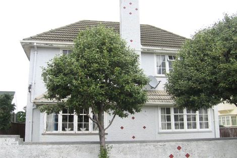 Photo of property in 44 Apu Crescent, Lyall Bay, Wellington, 6022