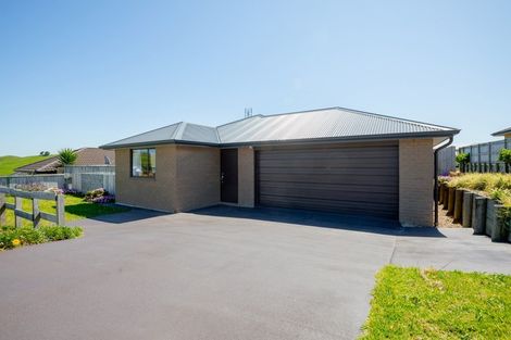 Photo of property in 10 Ballintoy Park Drive, Welcome Bay, Tauranga, 3175