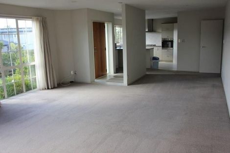 Photo of property in 2 Walton Street, Red Beach, 0932