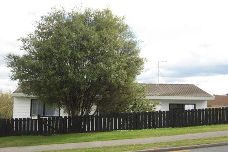 Photo of property in 40 Langstone Street, Welcome Bay, Tauranga, 3112