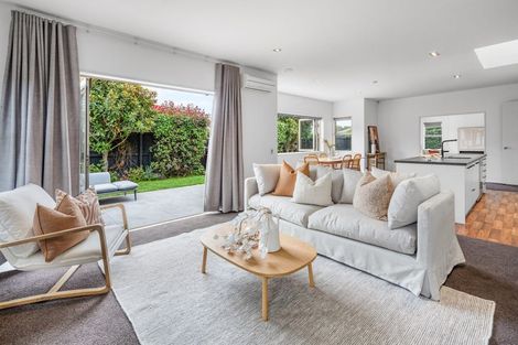 Photo of property in 5 Millpark Place, Northwood, Christchurch, 8051