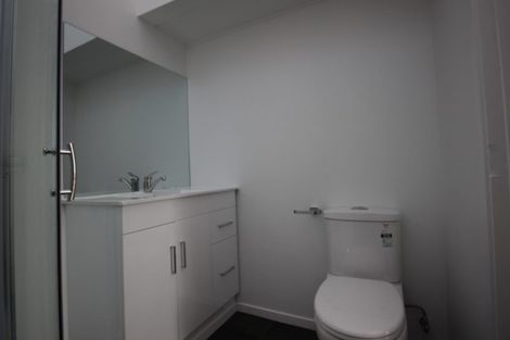 Photo of property in 1/6 Bond Crescent, Forrest Hill, Auckland, 0620