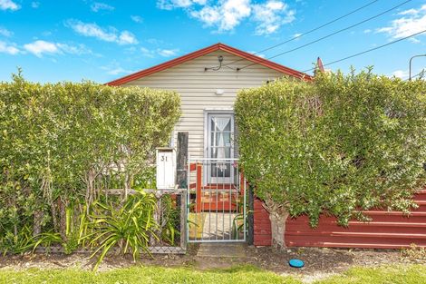Photo of property in 31 Karaka Street, Castlecliff, Whanganui, 4501