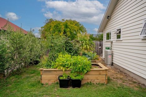 Photo of property in 14 Ash Avenue, Albert Town, Wanaka, 9305