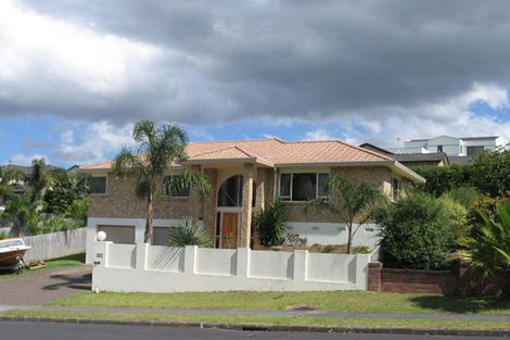 Photo of property in 102 Picasso Drive, West Harbour, Auckland, 0618