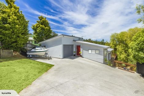 Photo of property in 22a Reynolds Place, Torbay, Auckland, 0630