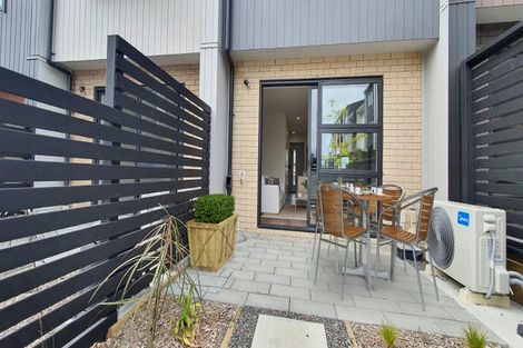 Photo of property in 6/60 Selo Street, Glen Eden, Auckland, 0602