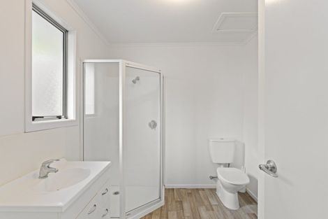 Photo of property in 8a Waterloo Place, Westown, New Plymouth, 4310