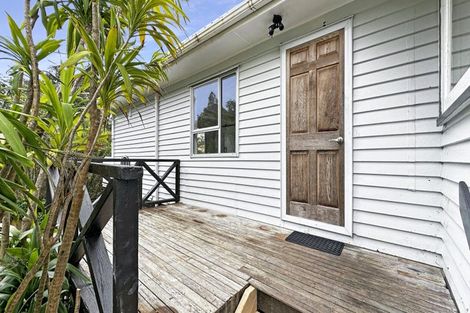 Photo of property in 1/17 Lyons Avenue, Murrays Bay, Auckland, 0630