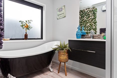 Photo of property in 24 Pahua Street, Pegasus, 7612