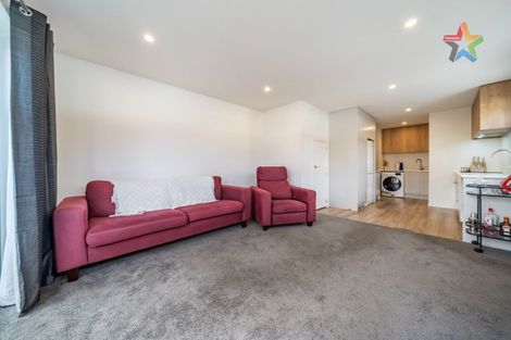 Photo of property in 5/240 Stokes Valley Road, Stokes Valley, Lower Hutt, 5019