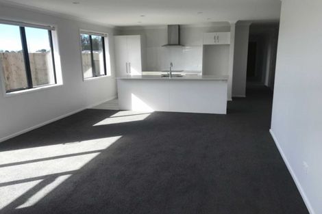 Photo of property in 4 Komata Crescent, Papamoa Beach, Papamoa, 3118