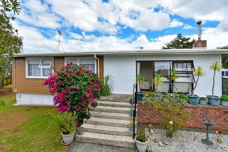 Photo of property in 10 Lomas Place, Manurewa, Auckland, 2102