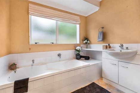 Photo of property in 16 Sequoia Place, Morrinsville, 3300