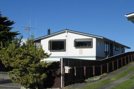 Photo of property in 9 Robert Mckeen Street, Otaki Beach, Otaki, 5512