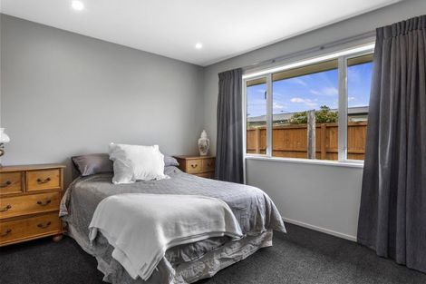 Photo of property in 8 Beech Drive, Rangiora, 7400