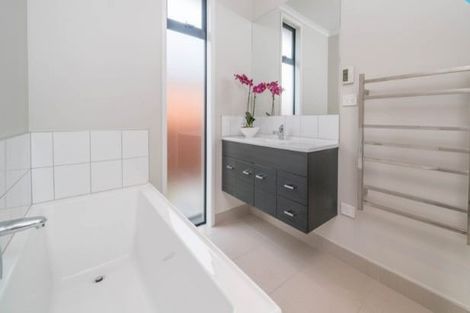 Photo of property in 21 Meyer Crescent, Halswell, Christchurch, 8025