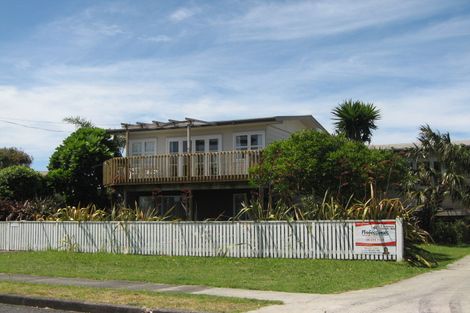 Photo of property in 11 Crispe Road, Clarks Beach, 2122