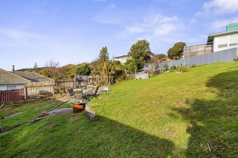Photo of property in 82 Bell Street, Tawa, Wellington, 5028