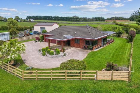 Photo of property in 137 Hart Road, Pukekohe, 2676
