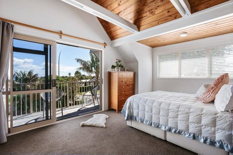 Photo of property in 306 Omokoroa Road, Omokoroa, 3114