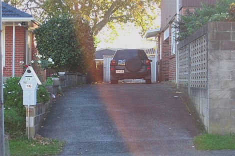 Photo of property in 16 Miles Avenue, Papatoetoe, Auckland, 2025