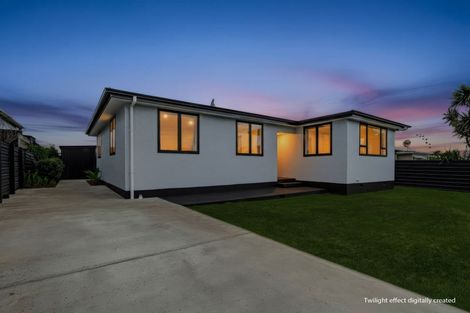 Photo of property in 158a Cornfoot Street, Castlecliff, Whanganui, 4501