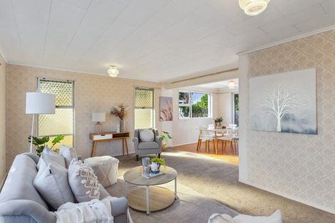 Photo of property in 18 Nimmo Avenue West, Waikanae, 5036