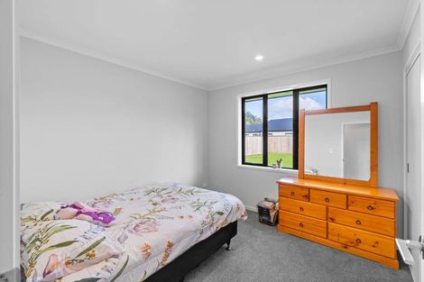 Photo of property in 4 Trevor Mcmiken Drive, Patumahoe, 2679