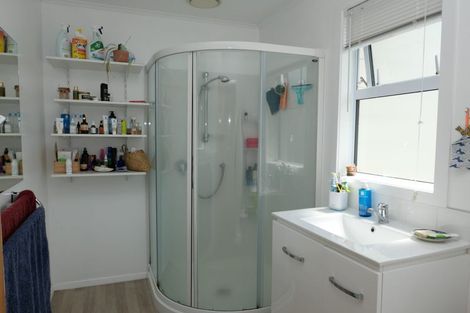 Photo of property in 46 Kaitawa Crescent, Paraparaumu, 5032