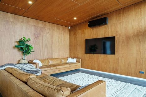 Photo of property in 42 Kapiti Lane, Otaki Beach, Otaki, 5512