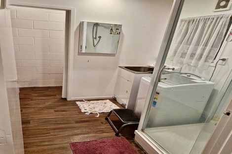 Photo of property in 2/27 St Georges Road, Avondale, Auckland, 0600