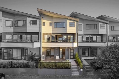 Photo of property in 4 Moki Place, Long Bay, Auckland, 0630