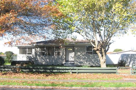 Photo of property in 7 Ronald Place, Manurewa, Auckland, 2102