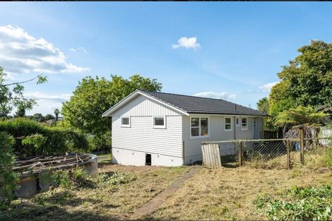 Photo of property in 28 Robert Burke Place, Henderson, Auckland, 0612