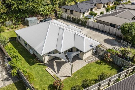 Photo of property in 15a Frederick Place, Whalers Gate, New Plymouth, 4310