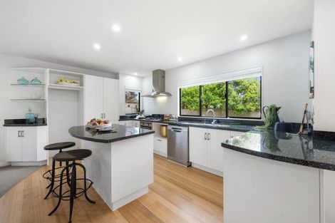 Photo of property in 37 Westerham Drive, Dannemora, Auckland, 2016
