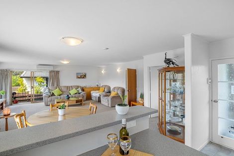 Photo of property in 85 Weatherly Road, Torbay, Auckland, 0630