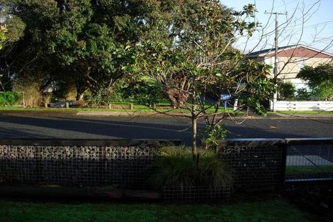 Photo of property in 18 Sullivan Avenue, Mangere Bridge, Auckland, 2022