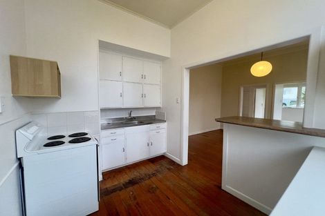 Photo of property in 2 Craig Road, Milford, Auckland, 0620