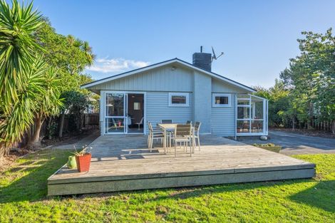 Photo of property in 45 Te Kupe Road, Paraparaumu Beach, Paraparaumu, 5032
