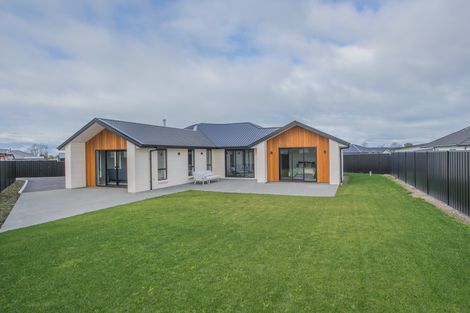 Photo of property in 25 Lazarette Loop, Gleniti, Timaru, 7910